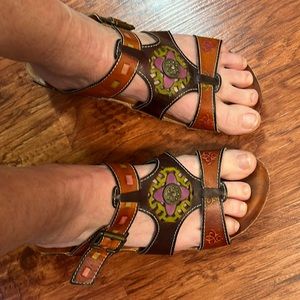 Spring step sandals